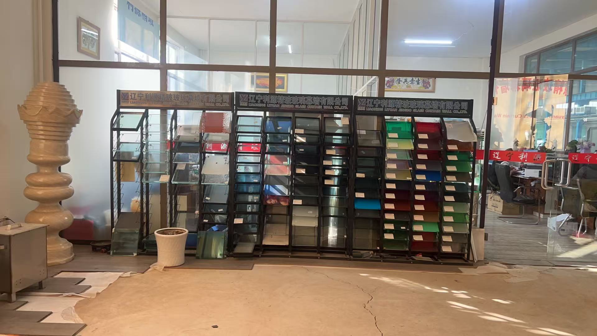 内江市工程玻璃批量采购夹胶玻璃 - 一站式服务